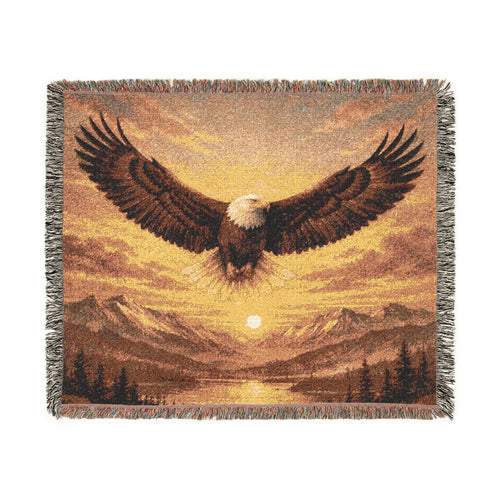 Eagle Woven Throw Blanket — Majestic Soaring Eagle Tapestry Blanket